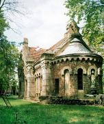 Pechera. Side and rear facades of Potocki mausoleum, Vinnytsia Region, Country Estates 