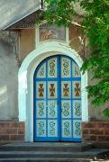 Tulchyn. Entrance gates of Assumption church, Vinnytsia Region, Churches 