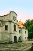 Vynogradiv. Palace Pereni awaiting restoration, Zakarpattia Region, Country Estates 