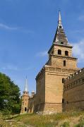 Vasylivka. Towers of walls of estate Popov, Zaporizhzhia Region, Country Estates 