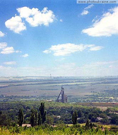 Small town Toshkivka. Miner small town Luhansk Region Ukraine photos