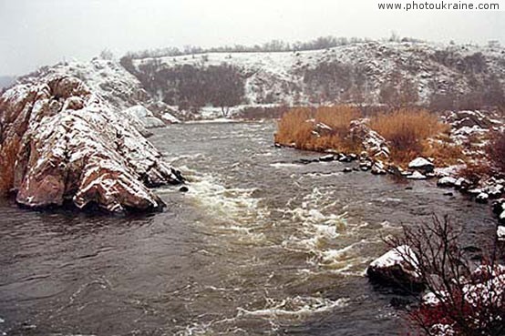 Village Mihia. River South Buh valley Mykolaiv Region Ukraine photos