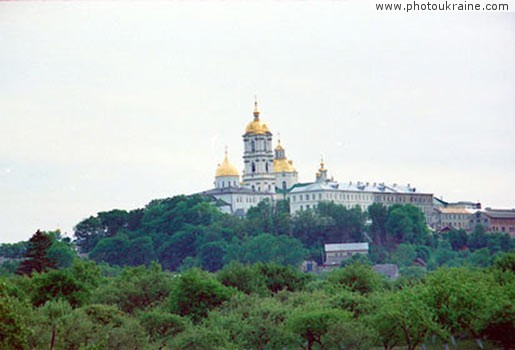 Поселок Почаев. Почаевская лавра Тернопольская область Фото Украины