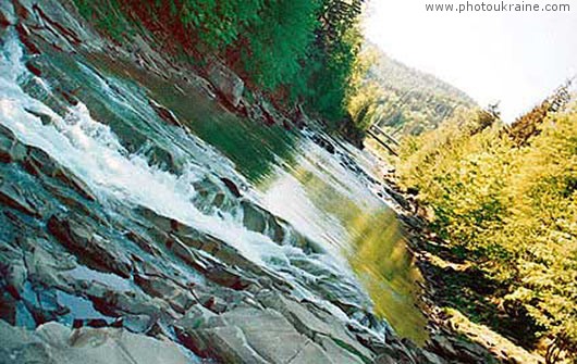  die Stadt Jaremcha. Das Tal des Flusses die Rute
Gebiet Iwano-Frankowsk 