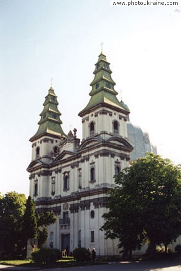  die Stadt Ternopol. Die dominikanische polnische Kirche
Gebiet Ternopol 