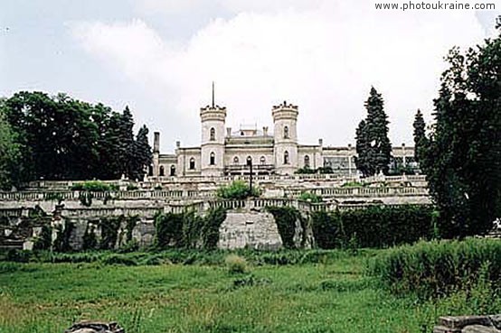  das Dorf SHarovka. Der Palast Keniga
Gebiet Charkow 