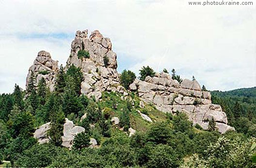 Урычские скалы Львовская область Фото Украины