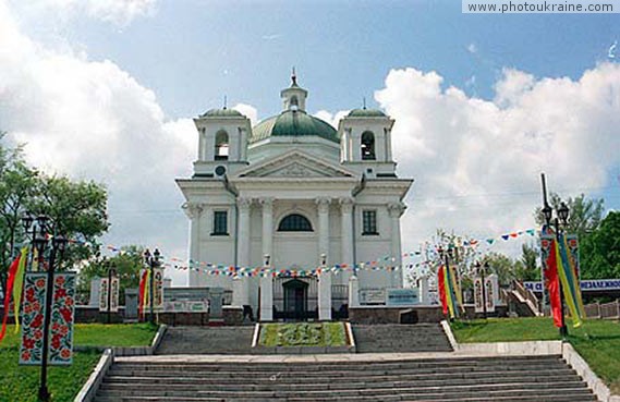  die Stadt Die wei?e Kirche. Die polnische Kirche Svjatogo Johanns Predtechi
Gebiet Kiew 