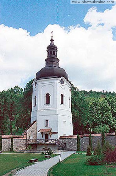  das Dorf Krehov. Vasiljansky das Kloster
Gebiet Lwow 