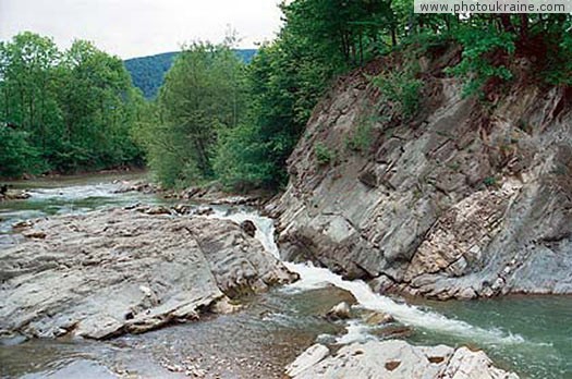  das Dorf SHeshory. Die silbernen Wasserf?lle
Gebiet Iwano-Frankowsk 