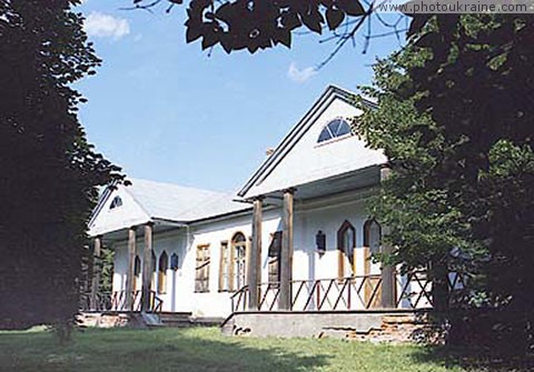  das Dorf Gogolevo. Das Naturschutzgebiet - Museum Nikolais Gogolja
Gebiet Poltawa 