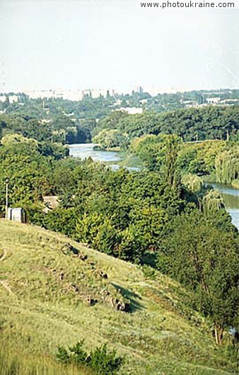 Город Кривой Рог. Долина речки Саксагань Днепропетровская область Фото Украины
