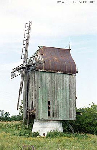 Village Kamianske. Old windmill Zaporizhzhia Region Ukraine photos