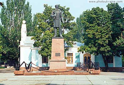 City Mykolaiv. Monument to Stepan Makarov Mykolaiv Region Ukraine photos