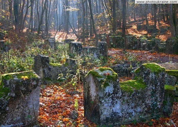 Chufut-Kale. Yosafat Valley Autonomous Republic of Crimea Ukraine photos