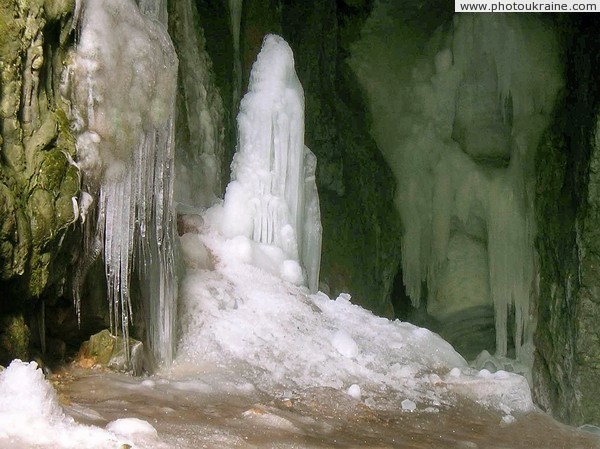 Cave Big Buzluk (Ice) Autonomous Republic of Crimea Ukraine photos