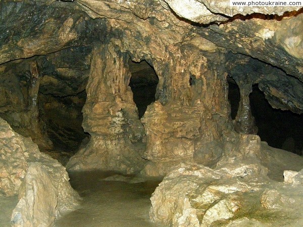 Пещерный комплекс Кизил-Коба (Красная пещера) Автономная Республика Крым Фото Украины