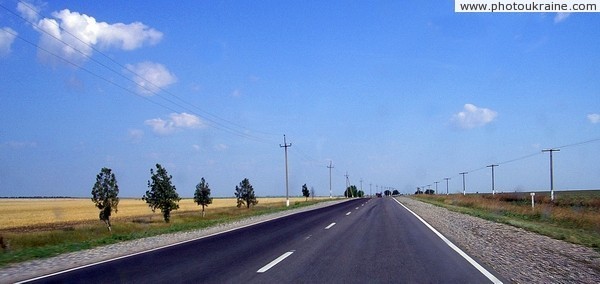 По шоссе в Северном Крыму Автономная Республика Крым Фото Украины