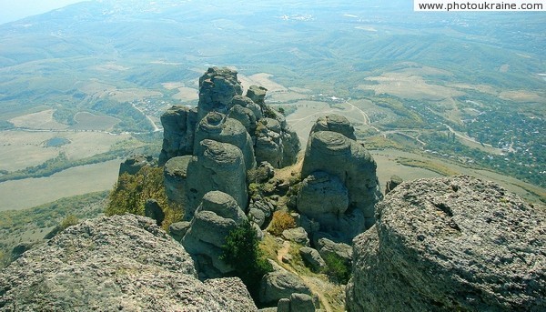 Massif Demerdzhi. Valley of ghosts Autonomous Republic of Crimea Ukraine photos