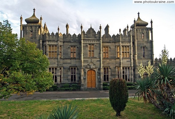 Alupka. Palace of M. Vorontsov Autonomous Republic of Crimea Ukraine photos