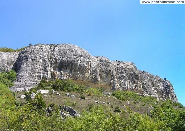 Обрывистые склоны Эски-Кермена Автономная Республика Крым Фото Украины