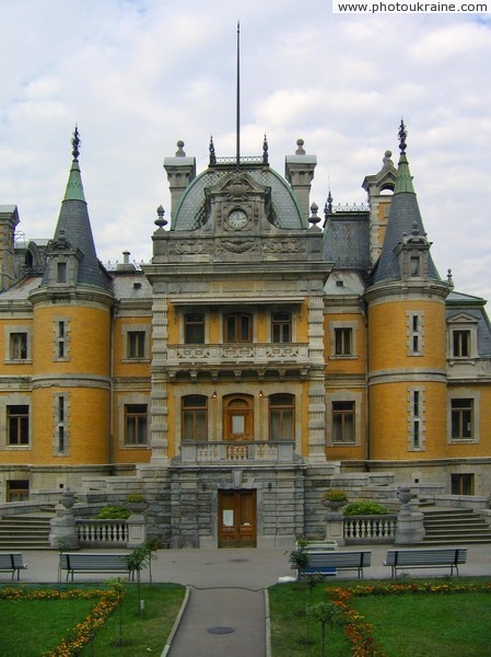 Massandra. Palace of Alexander III Autonomous Republic of Crimea Ukraine photos