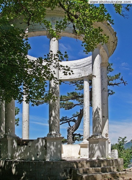 Yalta Reserve. Pavilion on Solar trail Autonomous Republic of Crimea Ukraine photos