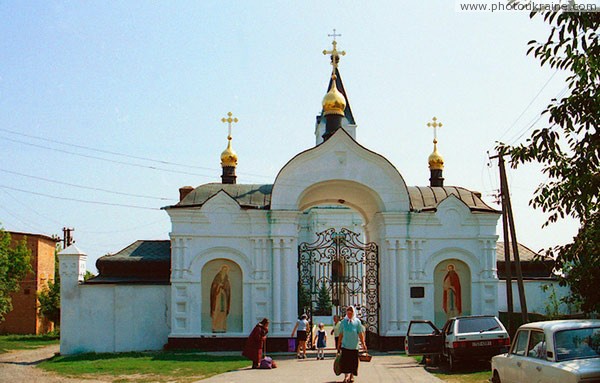 Brailiv. Grand gate of Holy Trinity monastery Vinnytsia Region Ukraine photos