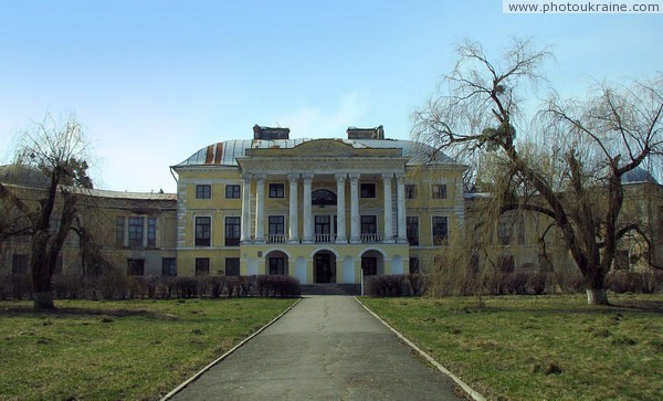Voronovytsia. Grand palace Groholskih curdoner Vinnytsia Region Ukraine photos