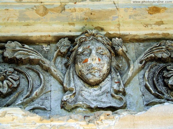 Napadivka. Remnants of palace front entrance decor Vinnytsia Region Ukraine photos