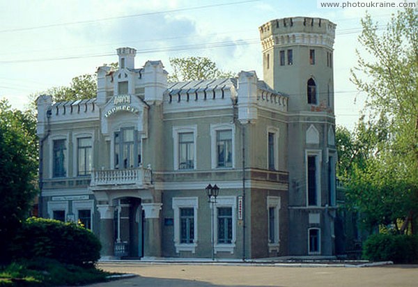 Тульчин. Бывшая синагога – ныне Дворец торжеств Винницкая область Фото Украины