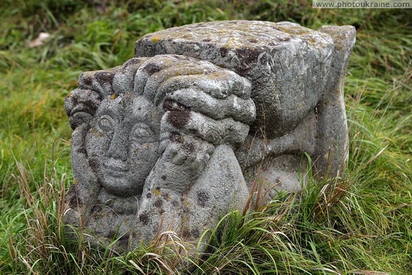 Busha. Sculpture of romantic virgin Vinnytsia Region Ukraine photos