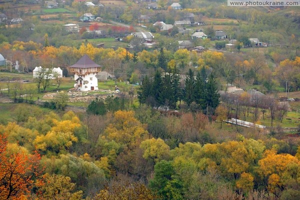 Busha. Fortress tower and autumn Vinnytsia Region Ukraine photos