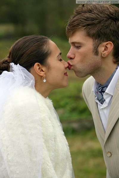 Busha. Newlyweds Vinnytsia Region Ukraine photos