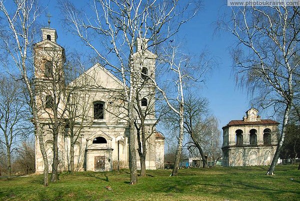 Берестечко. Троицкий костел и колокольня Волынская область Фото Украины
