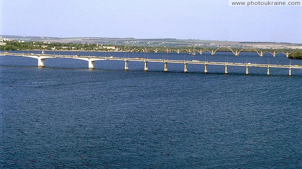 Dnipropetrovsk. Beautiful lines of Dnipropetrovsk's bridges Dnipropetrovsk Region Ukraine photos