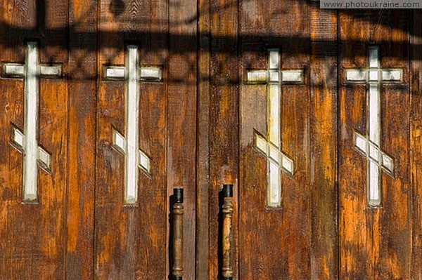 Kytayhorod. Doors of Holy Assumption Church Dnipropetrovsk Region Ukraine photos
