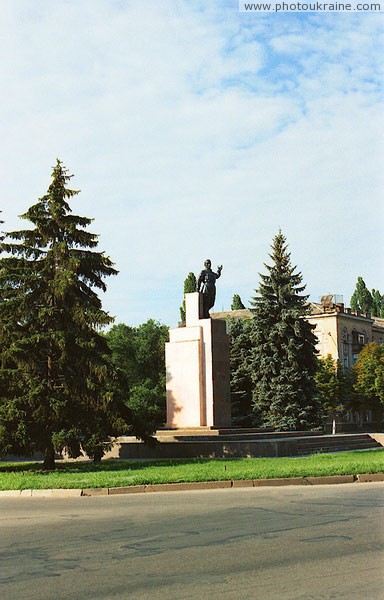 Kryvyi Rih. Artem  main symbol of Ukrainian industrialization Dnipropetrovsk Region Ukraine photos