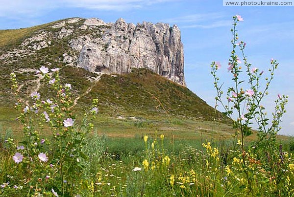 Bilokuzmynivka. Cretaceous rock of Donbas Donetsk Region Ukraine photos