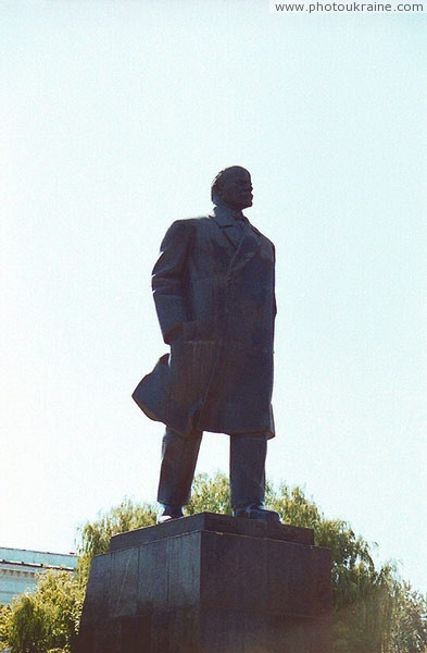 Kramatorsk. Monument to V. Lenin Donetsk Region Ukraine photos