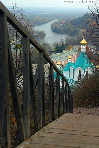 Sviatogirska lavra. Old road on chalk rock Donetsk Region Ukraine photos