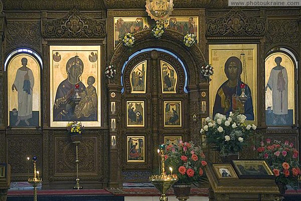Sviatogirska lavra. Royal doors of Assumption Cathedral Donetsk Region Ukraine photos