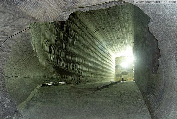 Soledar. Salt room 27-meter height Donetsk Region Ukraine photos