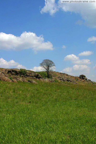 Starolaspa. Steppe granites Donetsk Region Ukraine photos