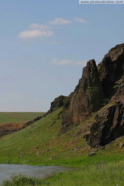 Starolaspa. Steppe granite outcrops Donetsk Region Ukraine photos