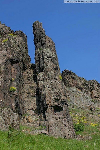 Starolaspa. Steppe granite outcrops Donetsk Region Ukraine photos