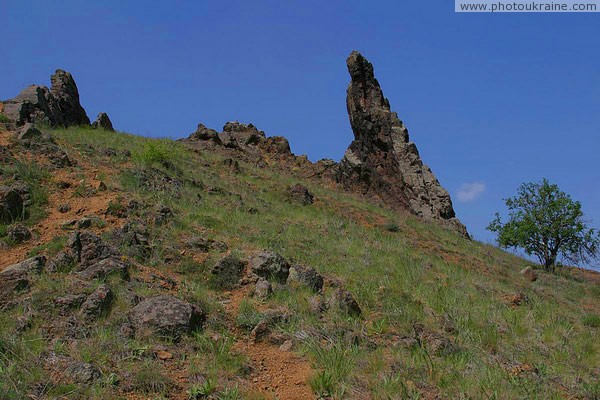 Starolaspa. Pinnacle above river Donetsk Region Ukraine photos