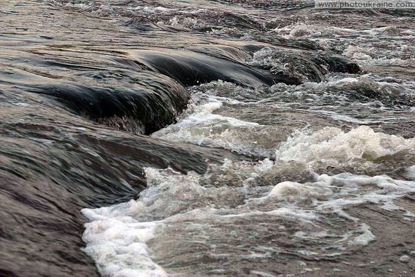 Starolaspa. River banks to Kalmius Donetsk Region Ukraine photos