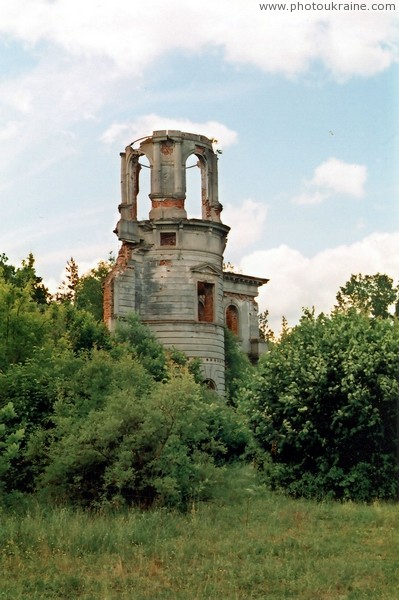 Денеши. Руины башни имения Терещенко Житомирская область Фото Украины