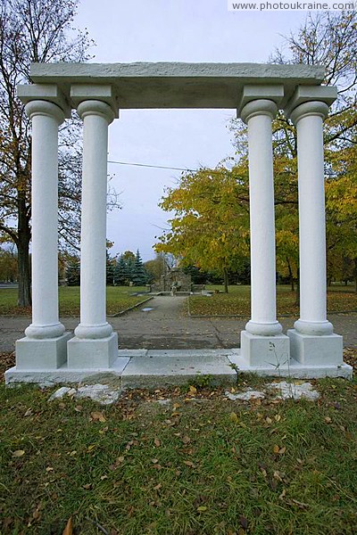 Korostyshiv. Colonnade  splinter of estate Olizar Zhytomyr Region Ukraine photos